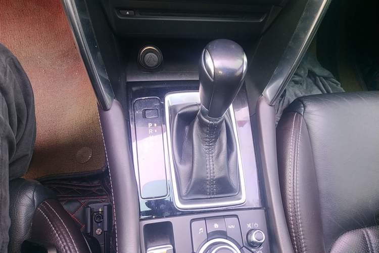 Used Mazda CX-4 2018 2.0L Automatic Two-Wheel Drive Blue Sky Premium Tech Limited Edition
