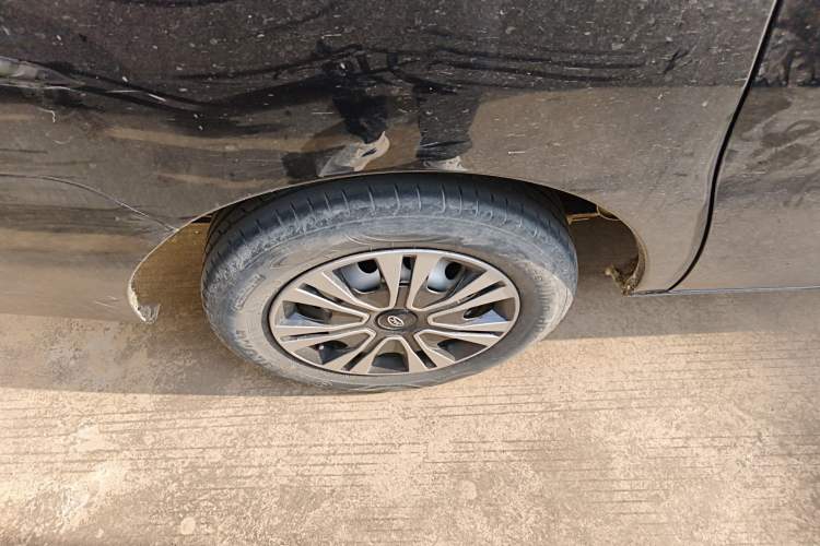 Used JAC Refine M3 2019 1.8L 5-Seater Express Edition Right Rear Wheel Hub