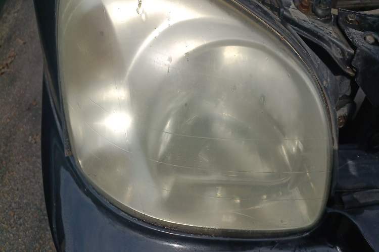 Used Huatai Santa Fe Classic 2012 2.0L Gasoline Manual Two-Wheel Drive with Sunroof Right Front Headlight