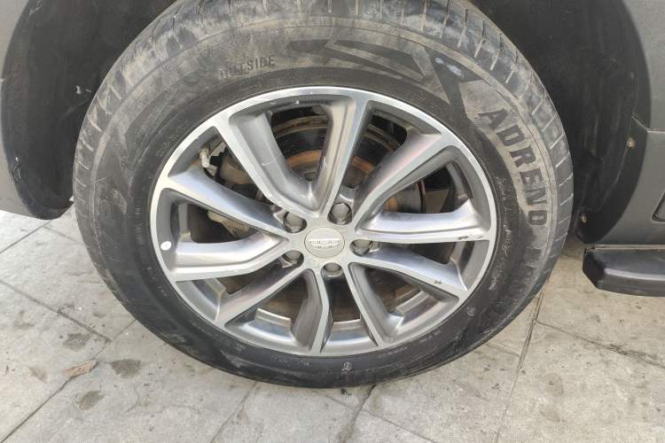 Used Geely Auto Emgrand X7 Sport 2018 1.8TD Automatic Two-Wheel Drive Zhiya Model
