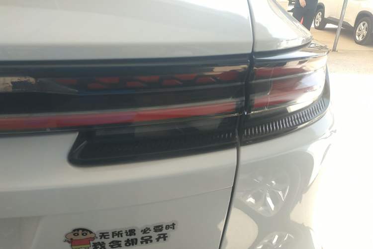 Used CHANGAN UNI-K 2024 2.0T Two-Wheel Drive Global Edition
