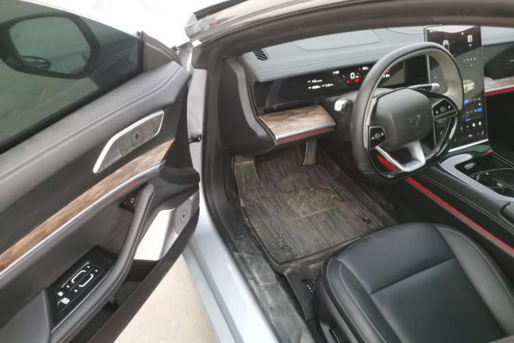 Used NETA S 2022 Extended-Range Version 1160 km Range Rear-Wheel Drive Mid-Grade