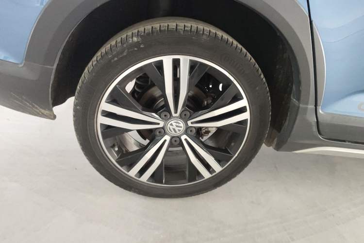 Used Volkswagen Touran 2018 Volkswagen Touran L 280TSI DSG Boundary Edition 7 Seats China VI Standard
