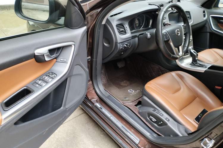 Used Volvo S60 2018 S60L T3 Smart Progress Edition