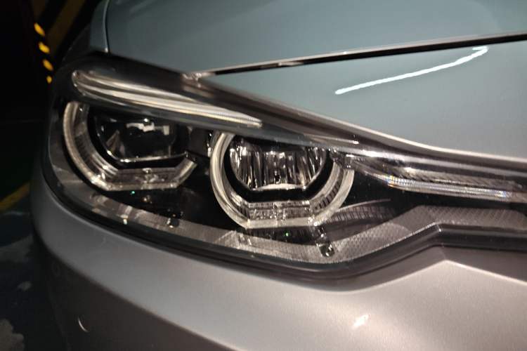 Used BMW 3 Series 2017 320Li M Sport Edition Right Front Headlight