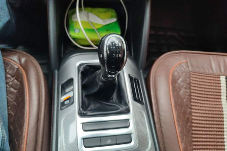 Used Changan CS55 2017 1.5T Manual Colorful Edition
