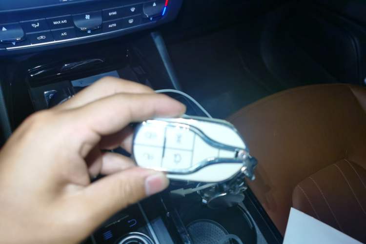 Used Maserati Levante 2016 3.0T Standard Edition Vehicle Key