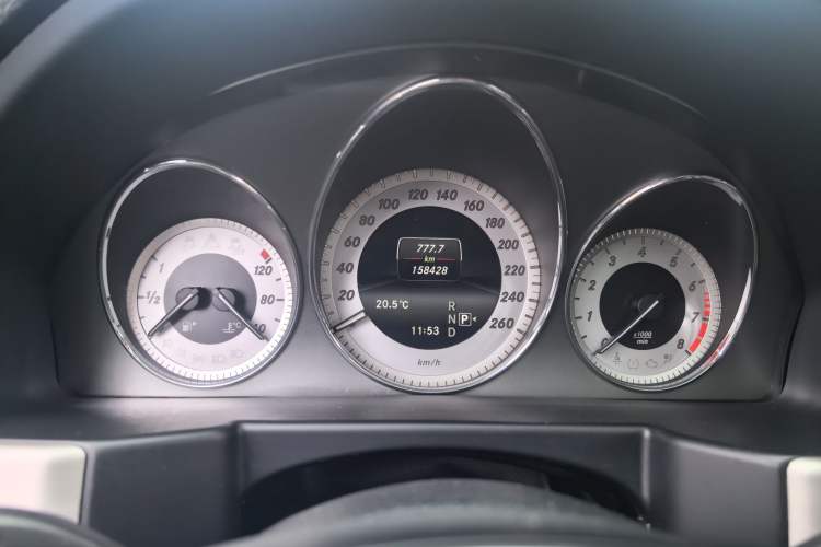 Used Mercedes-Benz GLK-Class 2013 Facelift GLK 300 4MATIC Fashion Edition Instrument Cluster