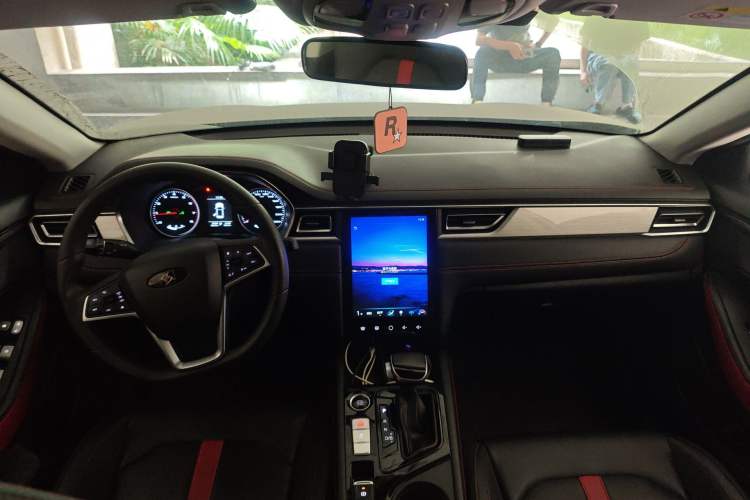 Used SOL A5 2021 1.5T CVT Luxury Smart Model Center Console