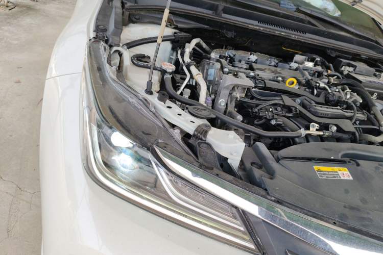 Used Toyota Allion 2021 2.0L Luxury Edition Right Front Headlight