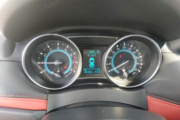 Used Haval H1 2016 Revised Version Blue Badge 1.5L AMT Luxury Edition Instrument Cluster