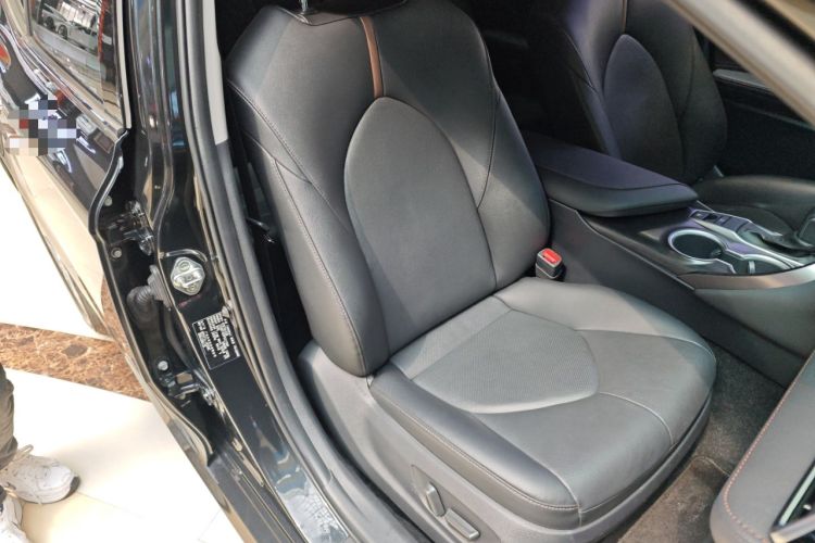 Used Toyota Camry 2021 2.0G Luxury Edition Right Front Seat