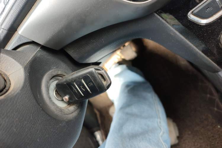 Used CHANGAN KAICHENG Oushang A600 2016 1.5L Manual Luxury 7-Seater Vehicle Key