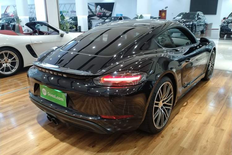 Used Porsche 718 2022 Cayman 2.0T Rear Right 45 Deg