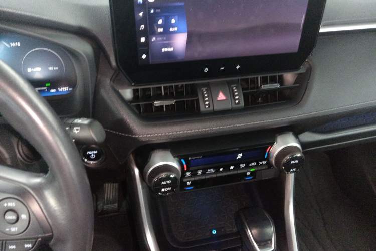 Used Toyota Wildlander 2023 Dual-Motor 2.5L E-CVT Four-Wheel Drive Prestige Edition
