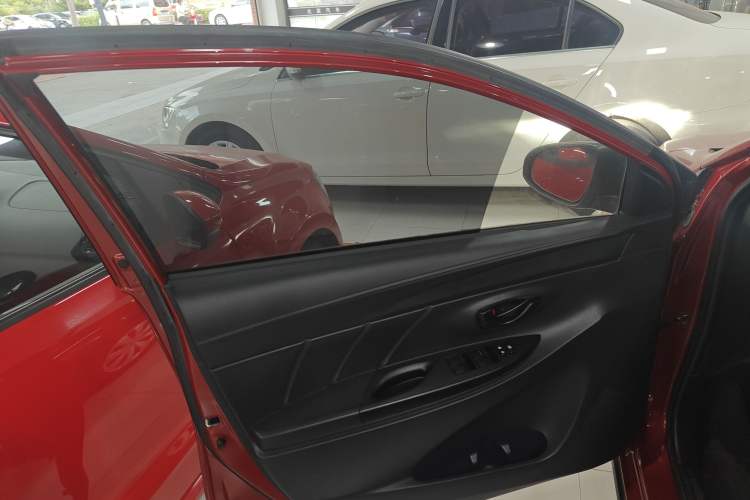 Used Toyota YARiS L Zhi Xuan 2021 X-Trail 1.5L CVT Leading Edition
