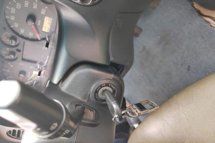 Used JAC Group Refine 2012 1.9T Shuttle Diesel Comfort Version HFC4DB1-2C Vehicle Key