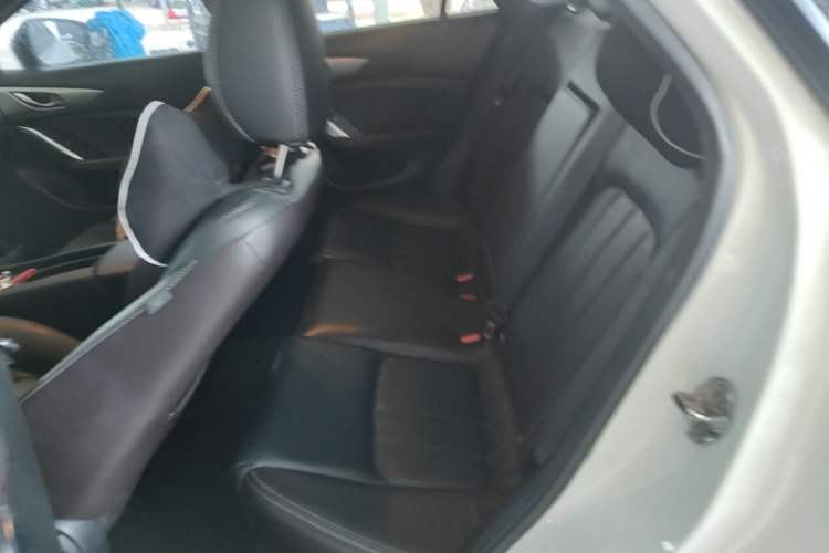 Used Mazda CX-4 2018 2.0L Automatic Two-Wheel Drive Blue Sky Premium Upgrade Version China VI Standard
