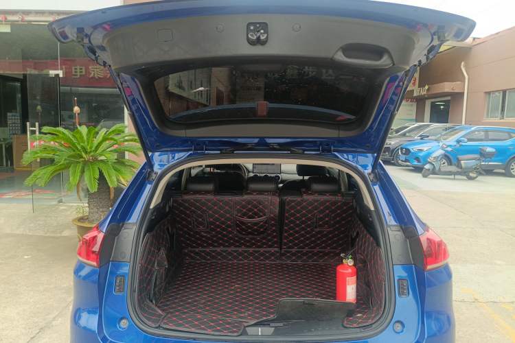 Used Wey VV5 2021 1.5T Two-Wheel Drive Color Pioneer