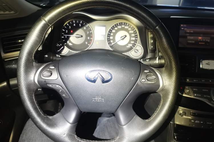 Used Infiniti Q70 2015 Q70L 2.5L Elite Edition Steering Wheel