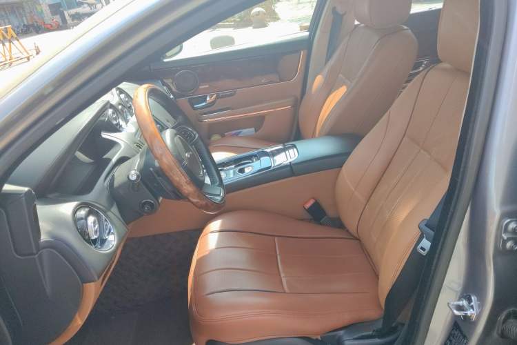 Used Jaguar XJ 2010 XJL 5.0 Panoramic Luxury Edition Left Front Seat