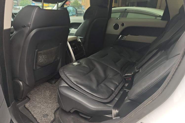 Used Land Rover Range Sport 2014 3.0 SC V6 HSE Left Rear Seat