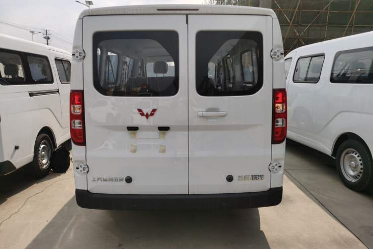 Used Wuling Yangguang 2025 Model 400km Bus Edition—Comfort Edition