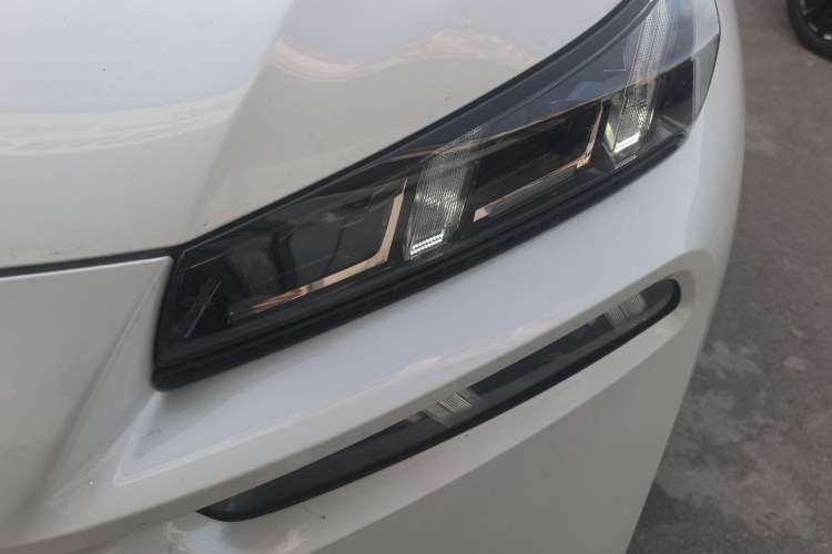 Used AION V 2023 Plus 80 Smart Enjoyment Seven-Seater Edition Ternary Lithium
