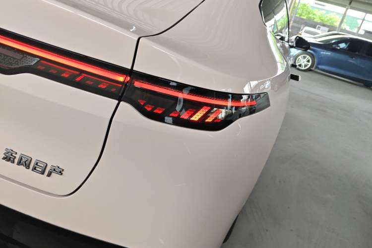 Used Nissan N7 2025 510 Max Exterior 3