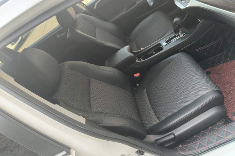 Used Honda Jade 2020 1.8L automatic Comfort version Right Front Seat