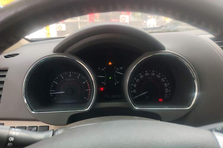 Used Toyota Highlander 2012 2.7L Two-Wheel Drive 7-Seater Luxury Edition