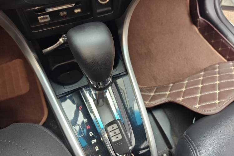 Used Honda Crider 2013 1.8L automatic luxury edition