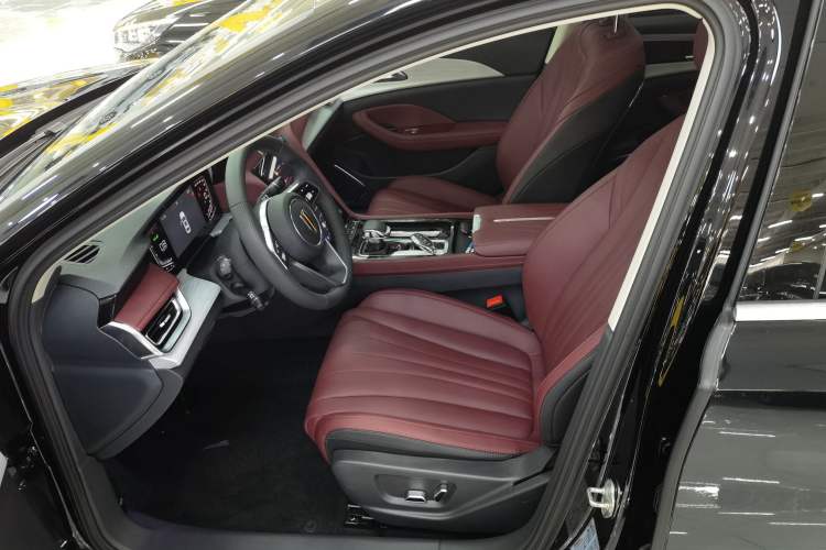 Used Hongqi H5 2025 1.5T DCT Qiyun 500 000th Unit Commemorative Edition Left Front Seat