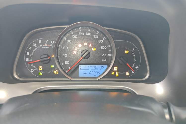 Used Toyota RAV4 2016 2.0L CVT Two-Wheel Drive Fashion Edition China V Standard