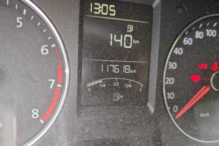 Used Volkswagen Lavida 2013 Restyled Classic 1.6L Manual Comfort Edition