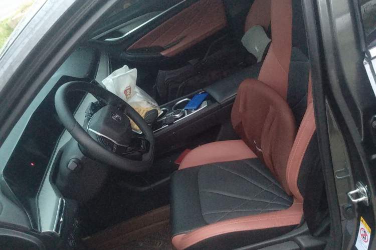 Used CHANGAN Eado 2023 Changan Edition PLUS Blue Whale NE 1.4T GDI DCT Prestige Version Left Front Seat