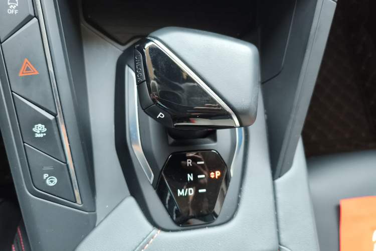 Used Lynk & Co 06 2021 1.5T Shero Pink Special Edition
