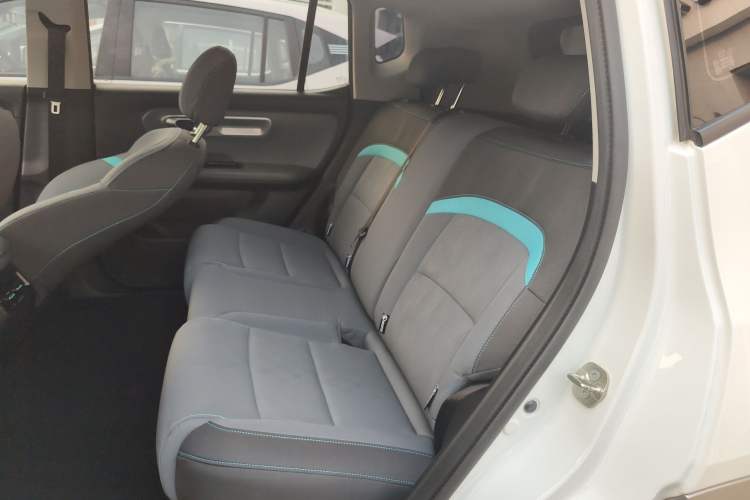 Used AION Y 2023 Plus 610 Enjoy Edition