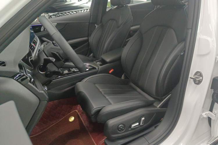 Used Audi A4L 2024 40 TFSI Luxury Dynamic Edition
