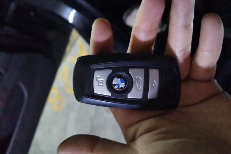 Used BMW 5 Series 2012 535Li Executive Edition Vehicle Key