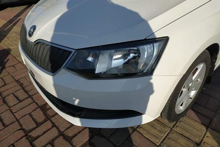 Used Skoda Fabia 2016 1.4L Automatic Car Enjoy Edition