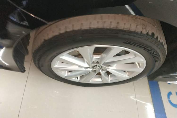 Used Toyota Camry 2023 2.0G Luxury Edition