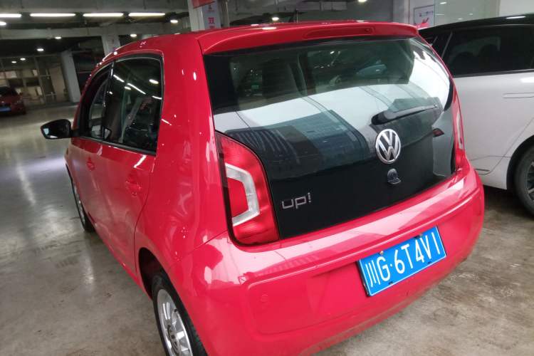 Used Volkswagen up! 2015 1.0L move up!