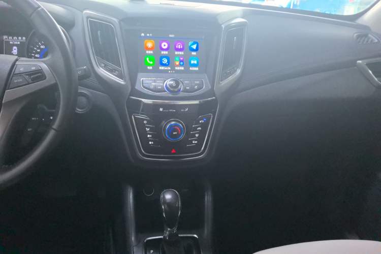 Used CHANGAN CS35 2017 1.6L Automatic Luxury Model
