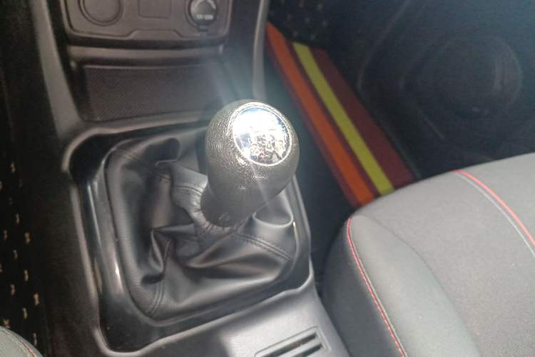 Used CHANGAN OSHAN X70A 2020 1.5L Manual Base Version