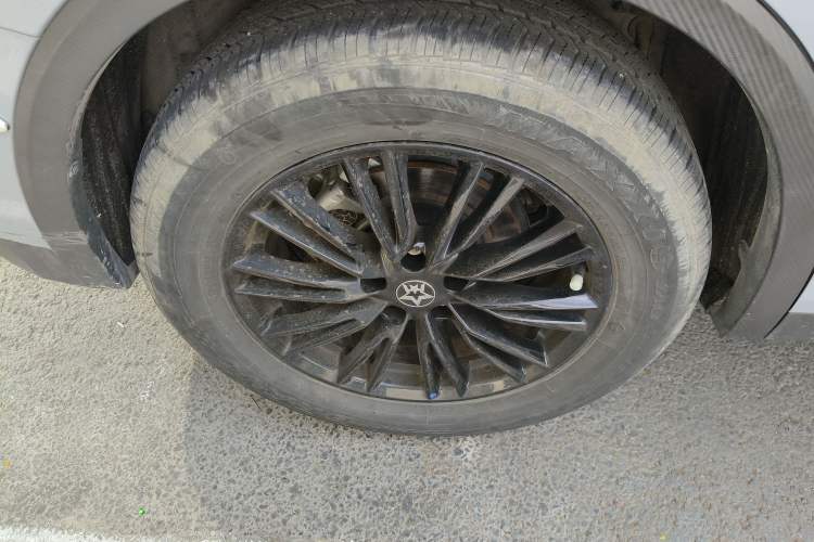 Used Venucia V 2021 260T Idol Edition Right Rear Wheel Hub