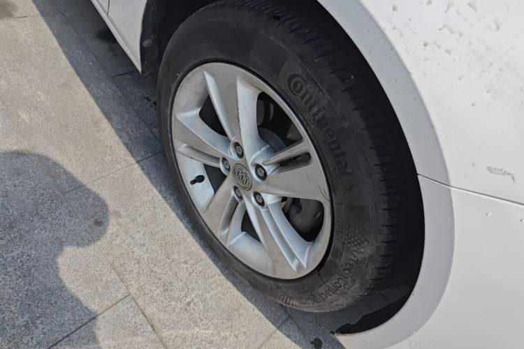 Used Buick Regal 2017 30H Luxury Version Right Front Wheel Hub