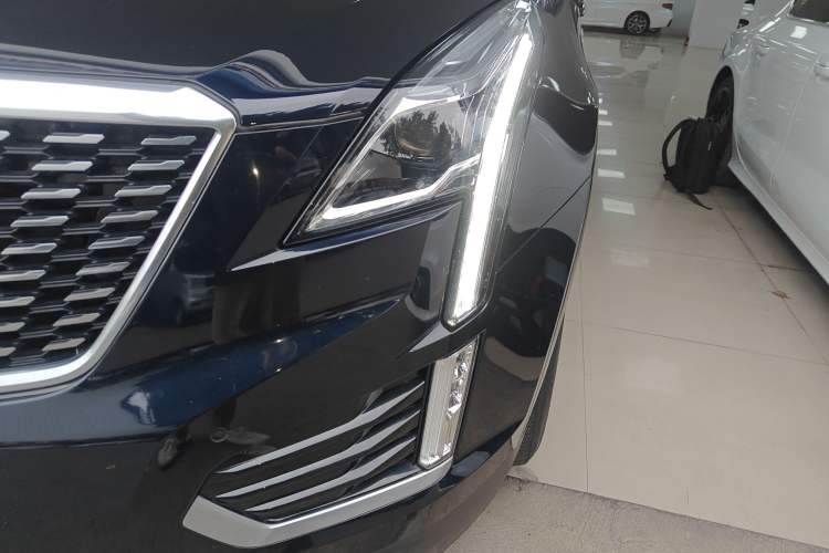 Used Cadillac XT5 2021 28T Luxury Model