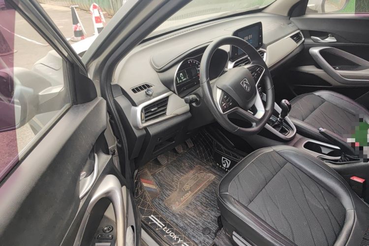 Used Baojun 510 2017 1.5L Manual Fashion Model