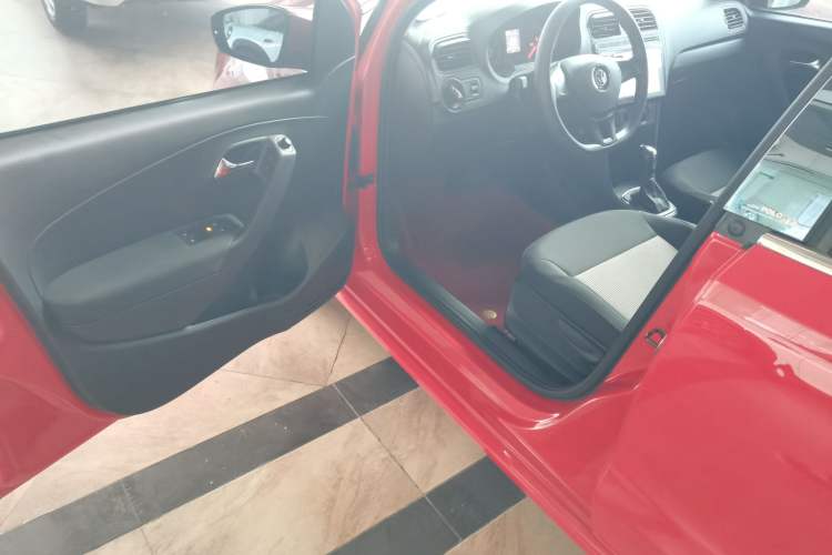 Used Volkswagen Polo 2016 1.4L Automatic Trendy Model Driver Seat